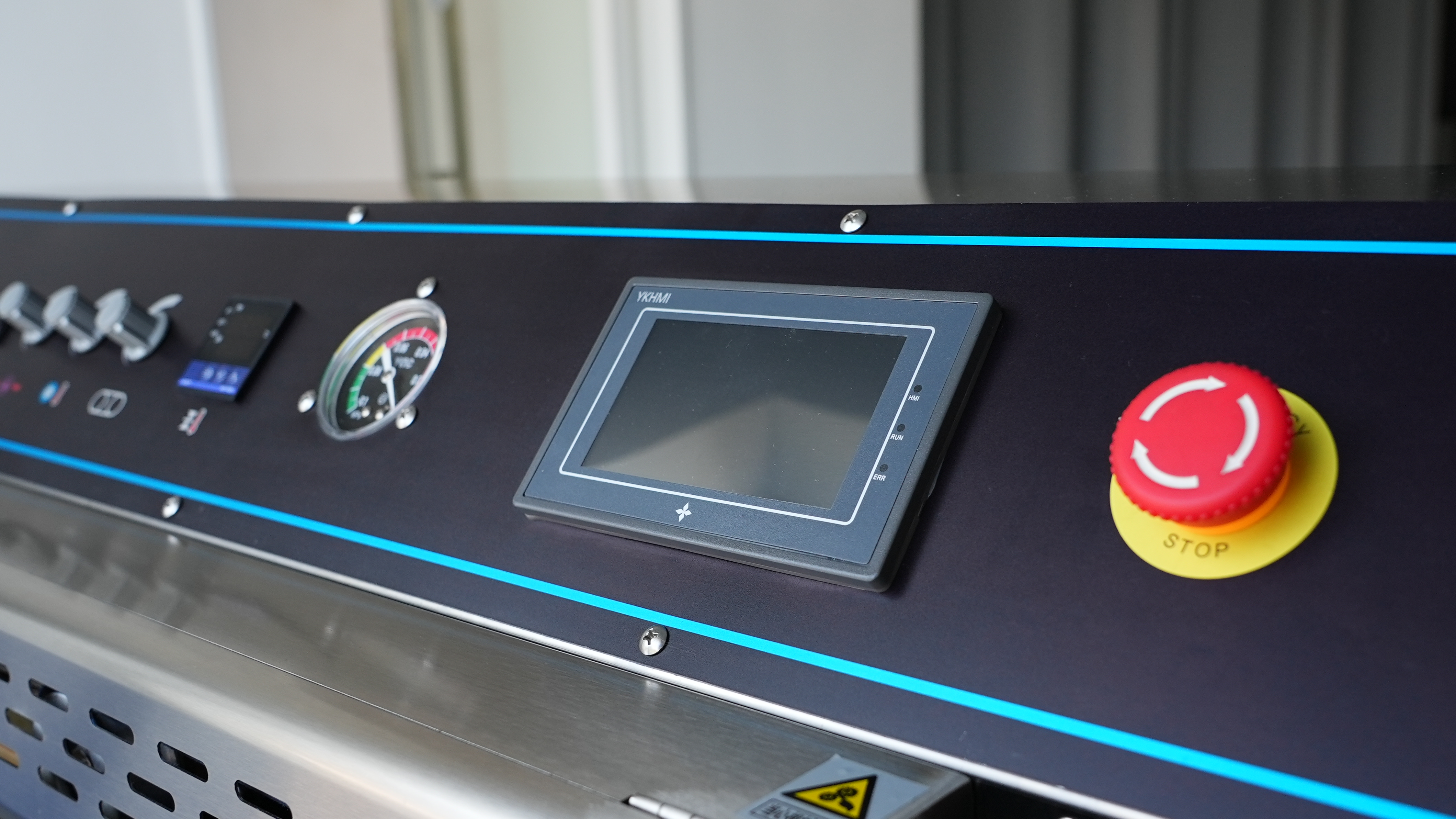 Hualian Kontinuierliche Bandversiegelungsmaschine mit Luftansaugung und Gasspülung und Festtintencodierung FRM-980WH