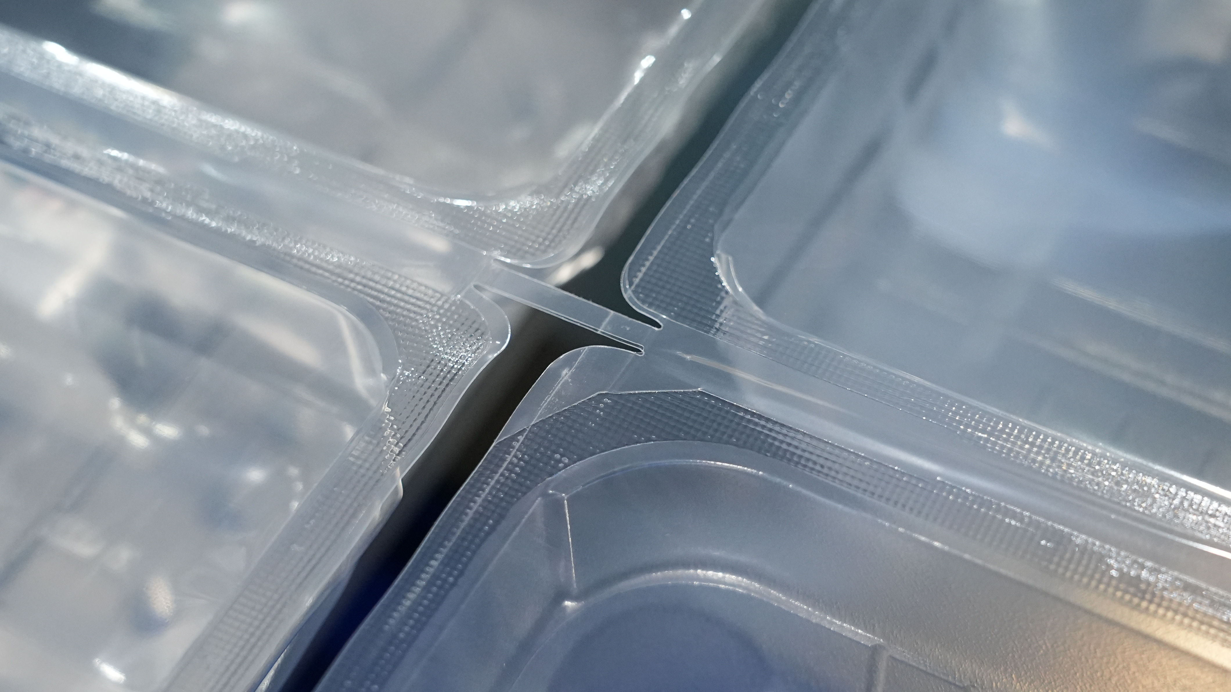 Hualian HVR-420T(Q) Hartfolie MAP Tiefzieh-Vakuumverpackungsmaschine für Lachs, Meeresfrüchte, Fertiggerichte, Fleisch