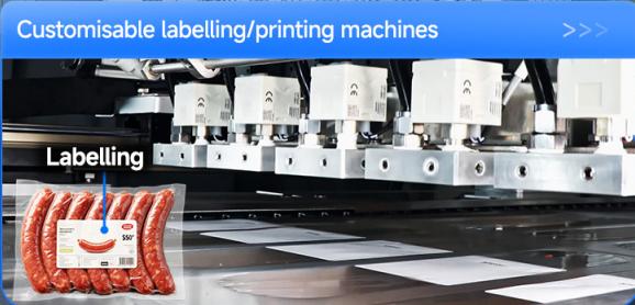 Thermoformierungspackungsmaschine mit Etikettierungsmaschine